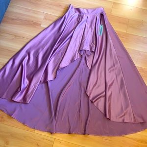 Beautiful high waisted/ high low skirt